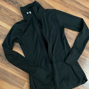 EUC Under Armour Zip Up Jacket size S black longer length/ cover backside
